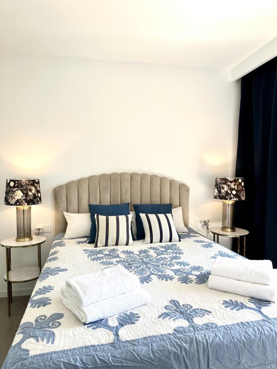 Apartment Luxury With Seaview Roof Near The